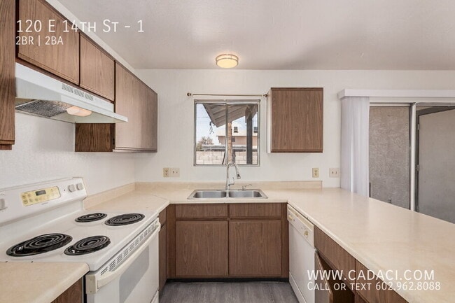 Building Photo - 120 E 14th St