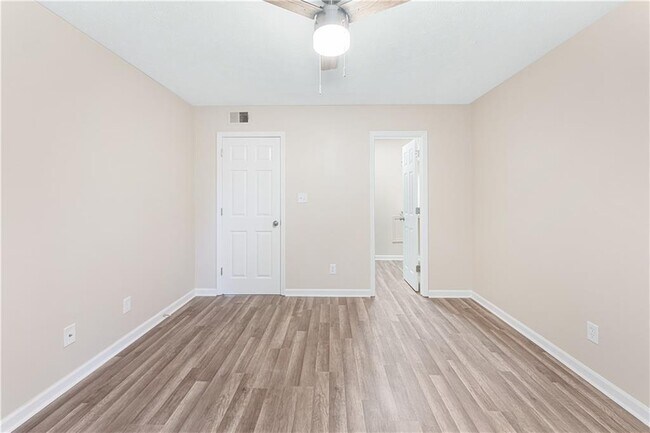 Building Photo - 103 Sterling Ct