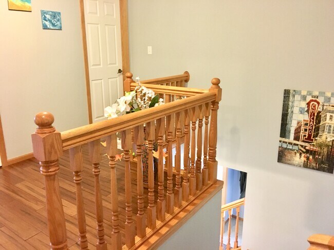 Building Photo - 5306 Meadowlark Ln