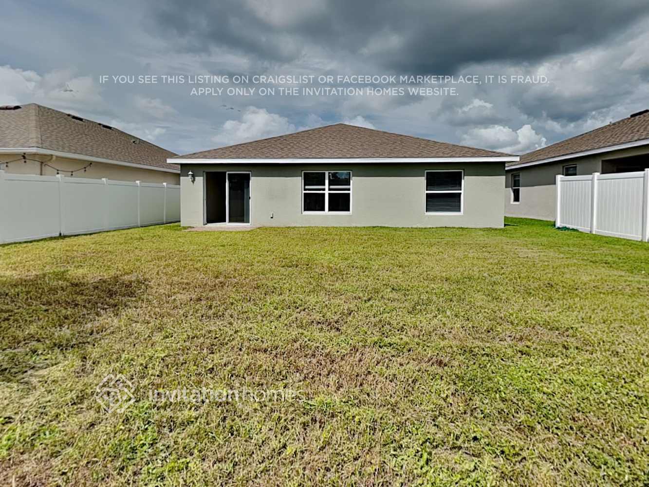 Building Photo - 3298 Acapulco Cir