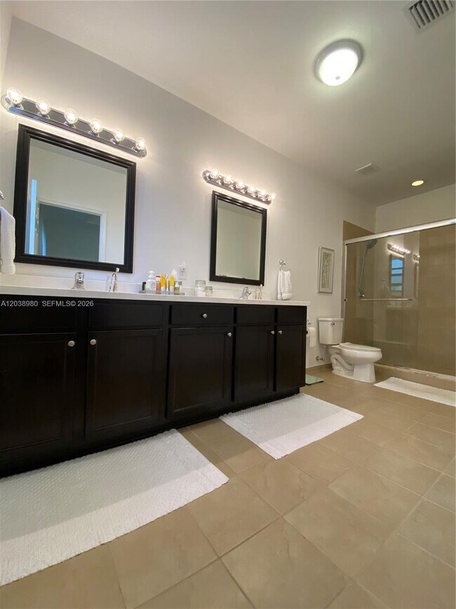 Building Photo - 11725 SW 150th Pl