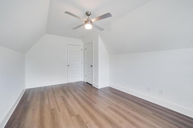 Building Photo - Primary bedroom on main level with bonus l...