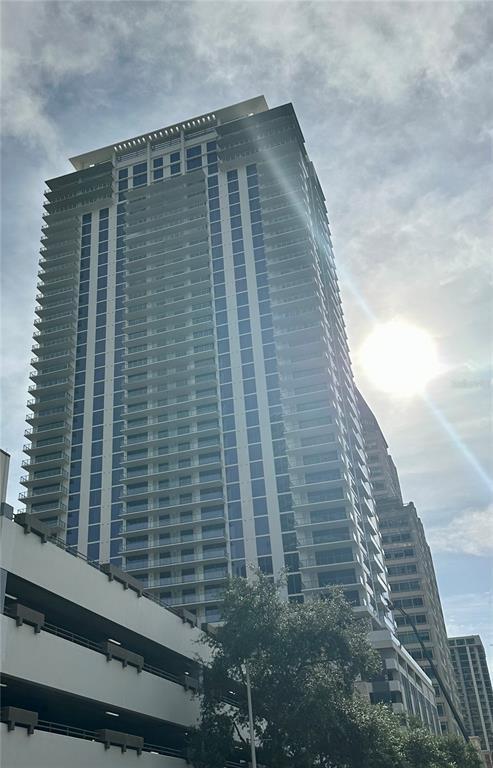 Building Photo - 275 1st Ave S