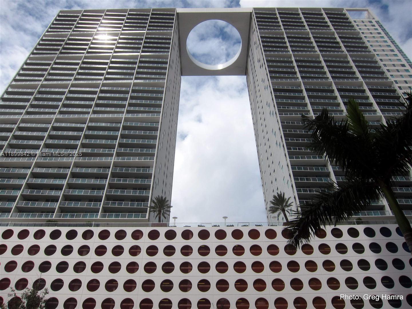 Building Photo - 500 Brickell Ave