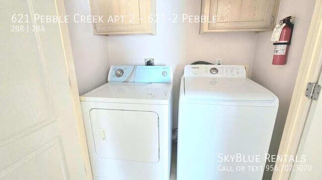 Building Photo - 621 S Pebble Creek