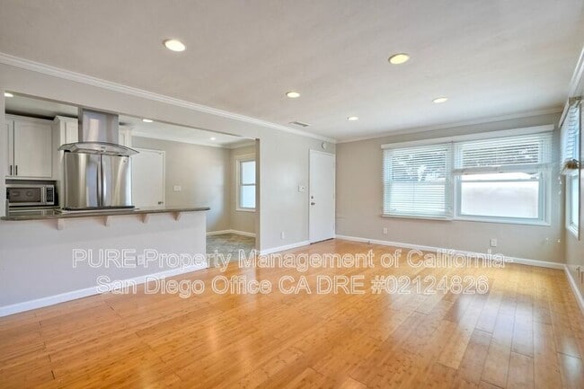 Building Photo - 3054 Nile St