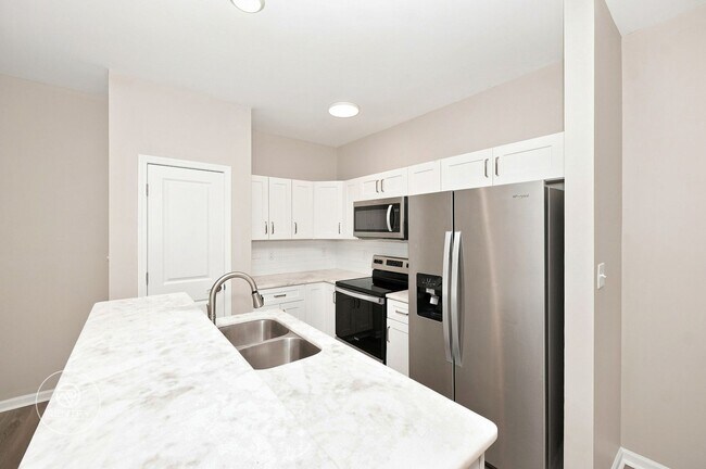 Building Photo - 515 Correll St