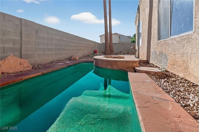 Building Photo - 7820 Strong Water Ct