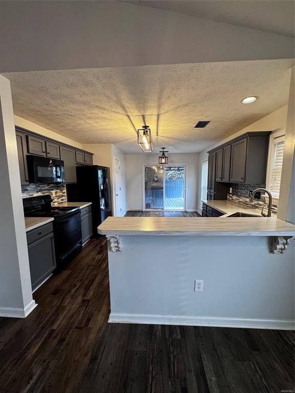 Building Photo - 1801 Young Pointe Blvd