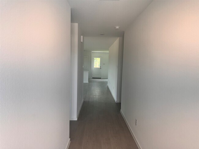 Building Photo - 25668 Rose Creek Dr