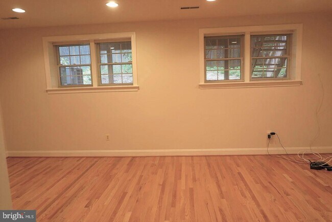 Building Photo - 10549 Tuckerman Heights Cir