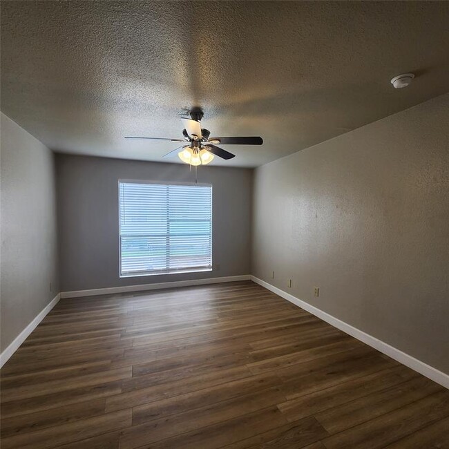 Building Photo - 14777 Wunderlich Dr