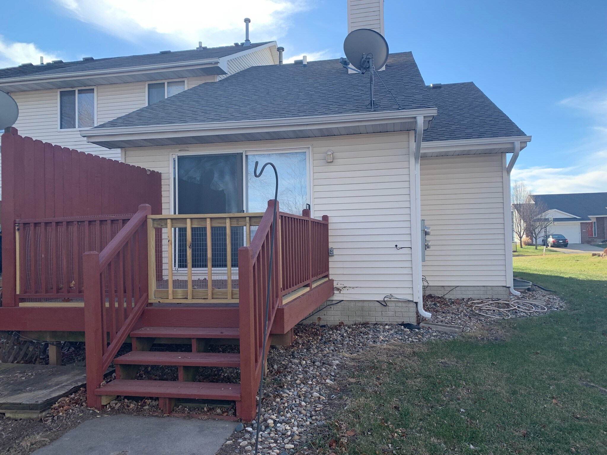 Building Photo - 313 N Cherokee Dr