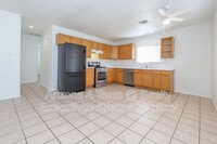 Building Photo - 4538 E Lester St