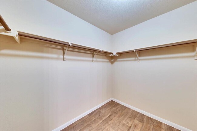 Building Photo - 5913 Diamondleaf Bend