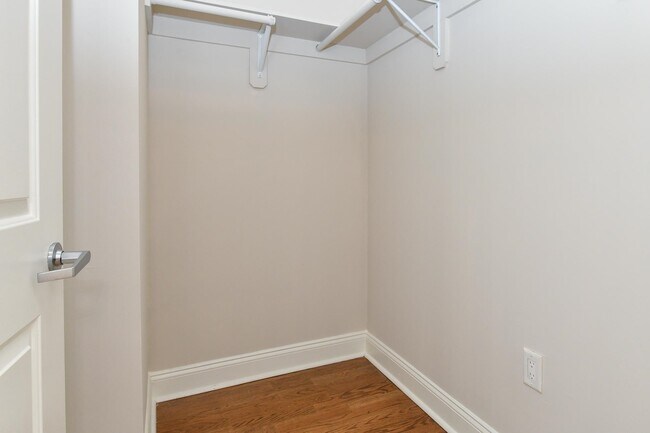 Building Photo - 100 Marshall St