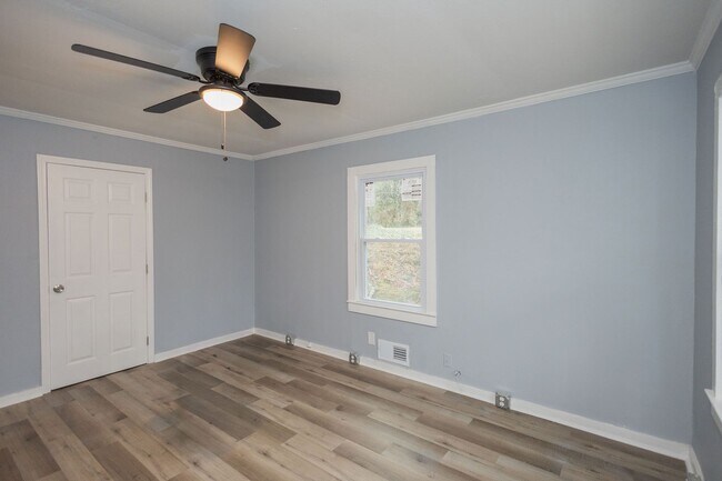 Building Photo - 3 Bedroom Home for Rent in Griffin, GA – $1,600/mo | 2 Bathrooms