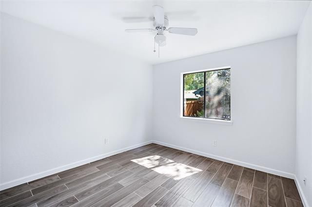 Building Photo - 8400 Willow Creek Dr