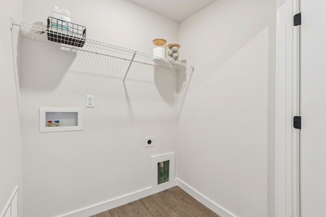 Building Photo - 900 Ac Little Dr