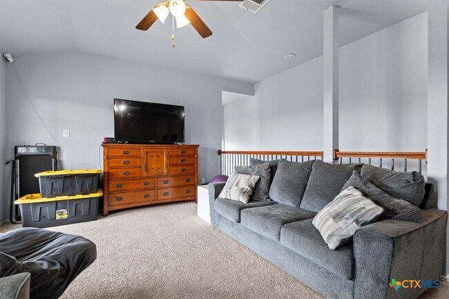 Building Photo - 9613 Adeel Dr