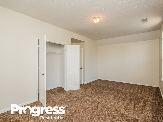 Building Photo - 70 Stony Oak Dr