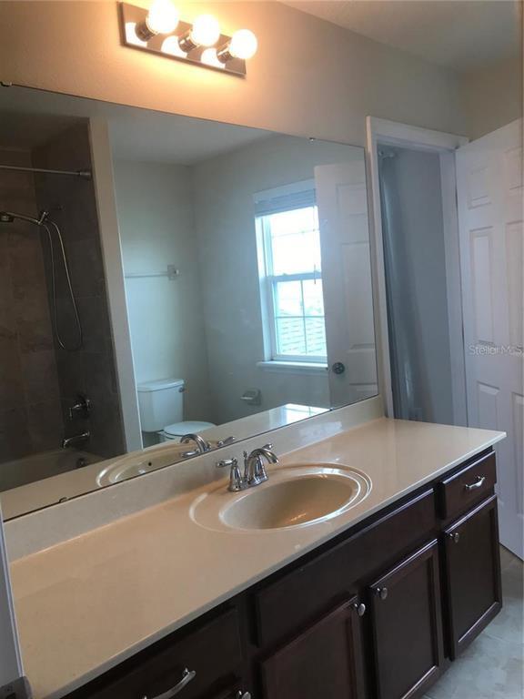 Building Photo - 2504 Amati Dr
