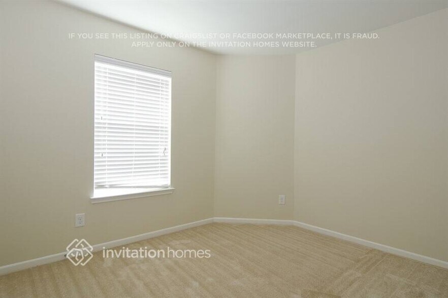 Building Photo - 5806 Le Carpe Plantation Ct