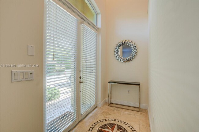 Building Photo - 1705 NE 11th St