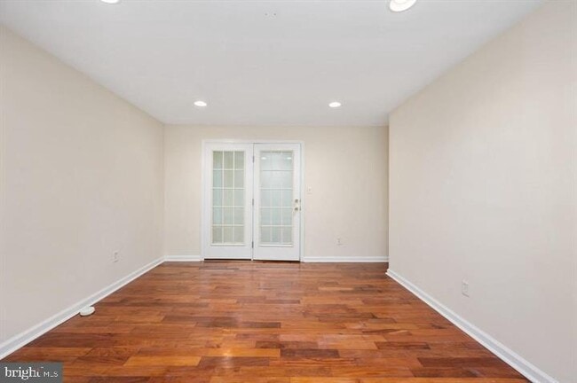 Building Photo - 6 Riggs Rd