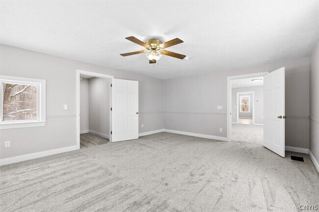 Building Photo - 6982 Webster Rd