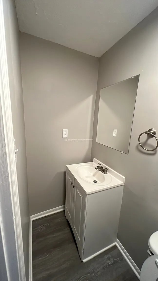 Building Photo - 3315 Hale Ave