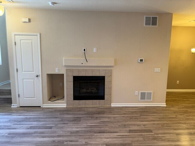 Building Photo - Updated 2 bedroom in West Arvada - Boyd Ponds