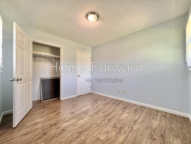 Building Photo - 3533 Honey Jay Ct