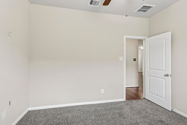 Building Photo - 20223 Galena Falls Dr