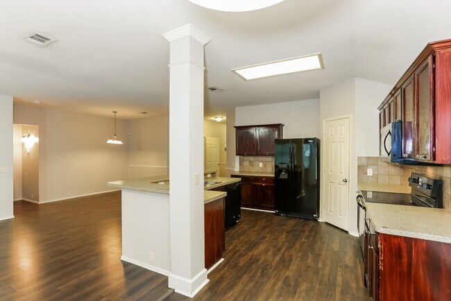 Building Photo - 8433 Asheville Ln