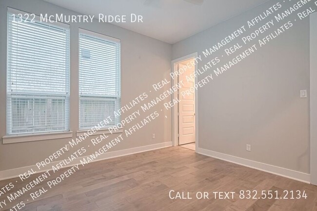 Building Photo - 1322 McMurtry Ridge Dr