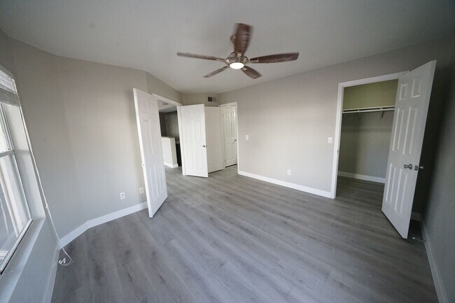 Building Photo - 6800 E Lake Mead Blvd