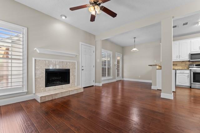 Building Photo - 9435 Blue Jay Way