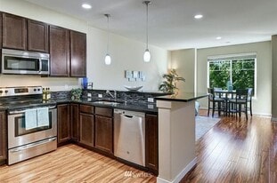 Building Photo - 14031 34th Dr SE