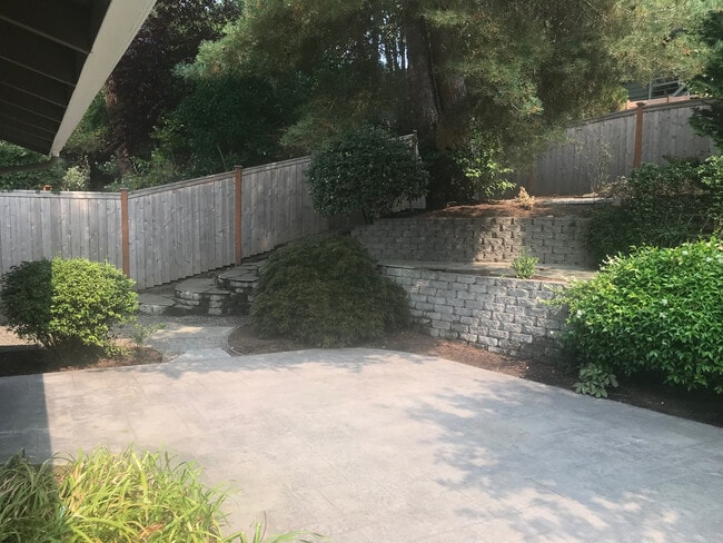 Building Photo - Great House for Rent