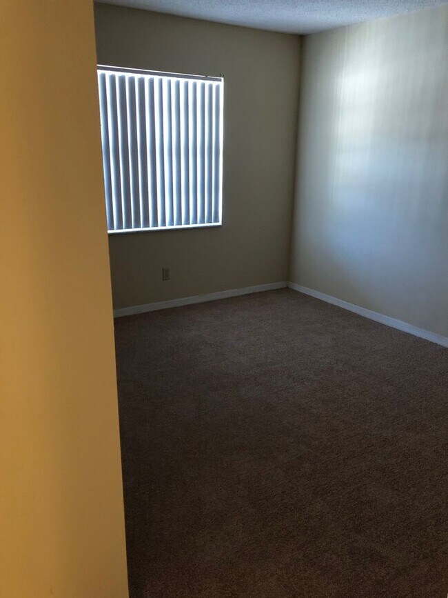 Building Photo - Coral Gardens - R882