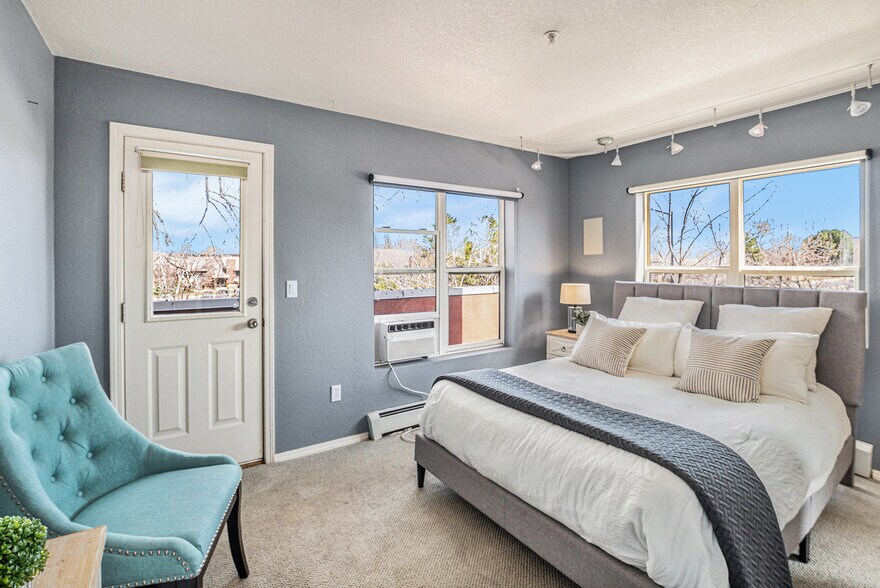 Building Photo - 2610 Iris Ave