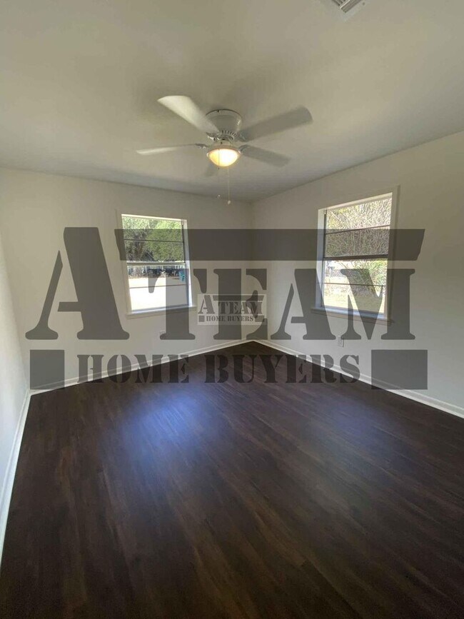 Building Photo - Very Cozy 3 Bed 1.5 Bath in Trinidad