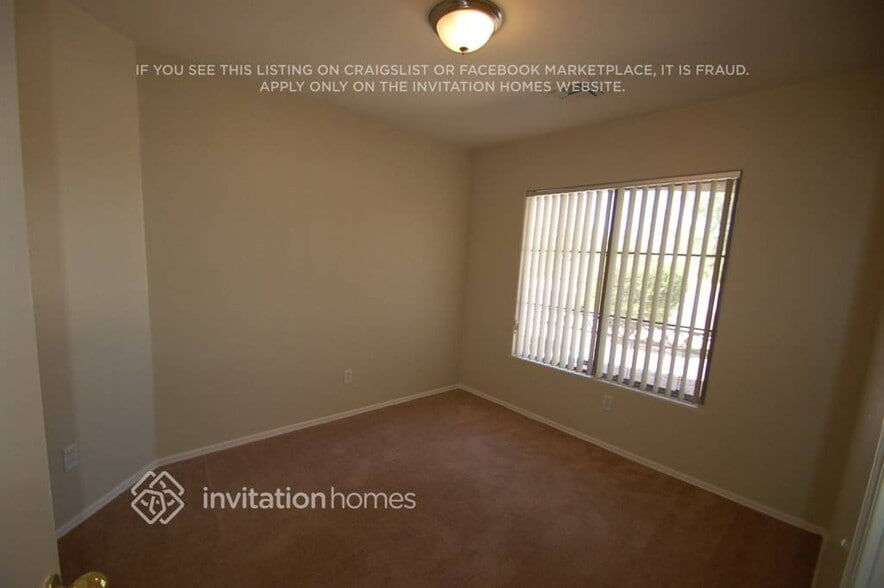 Building Photo - 1545 W Burgess Ln