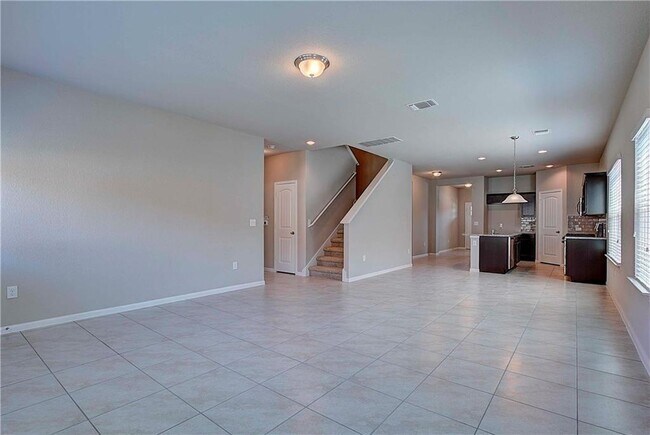 Building Photo - 2212 Bettylou Ln