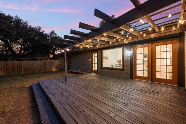 Building Photo - 5809 Cherry Creek Dr