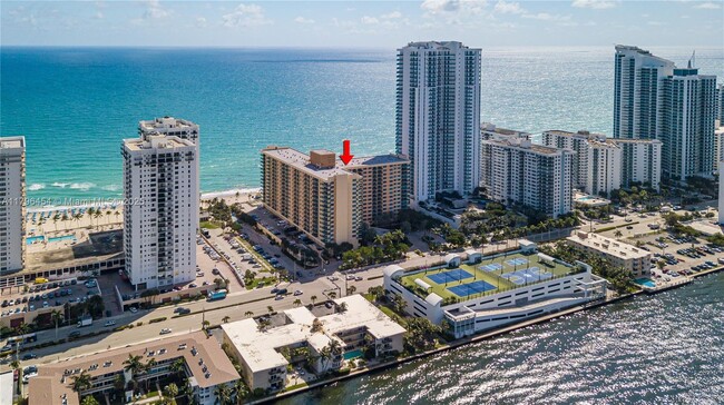 Building Photo - 2501 S Ocean Dr