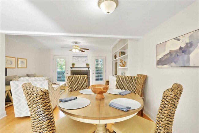 Building Photo - 1000 Sea Island Rd