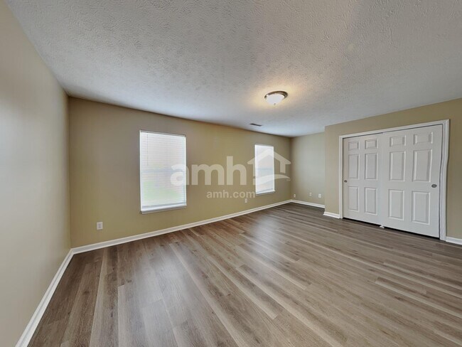 Building Photo - 7924 Valley Trace Ln