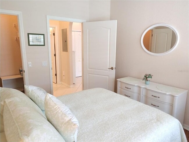 Building Photo - 7202 L Pavia Blvd